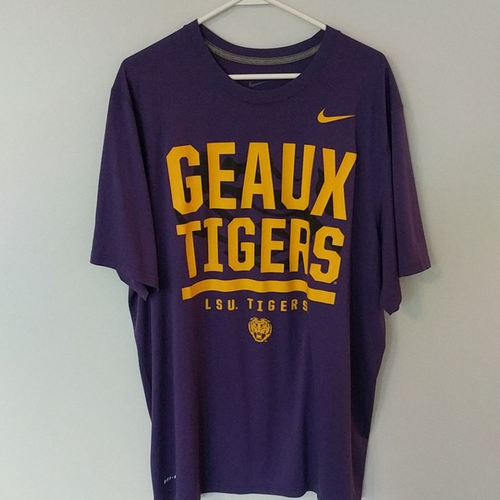 men's Nike Dry fit LSU t shirt XL
